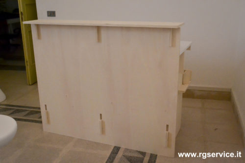 Desk bar in legno grezzo o verniciato. personalizzabile